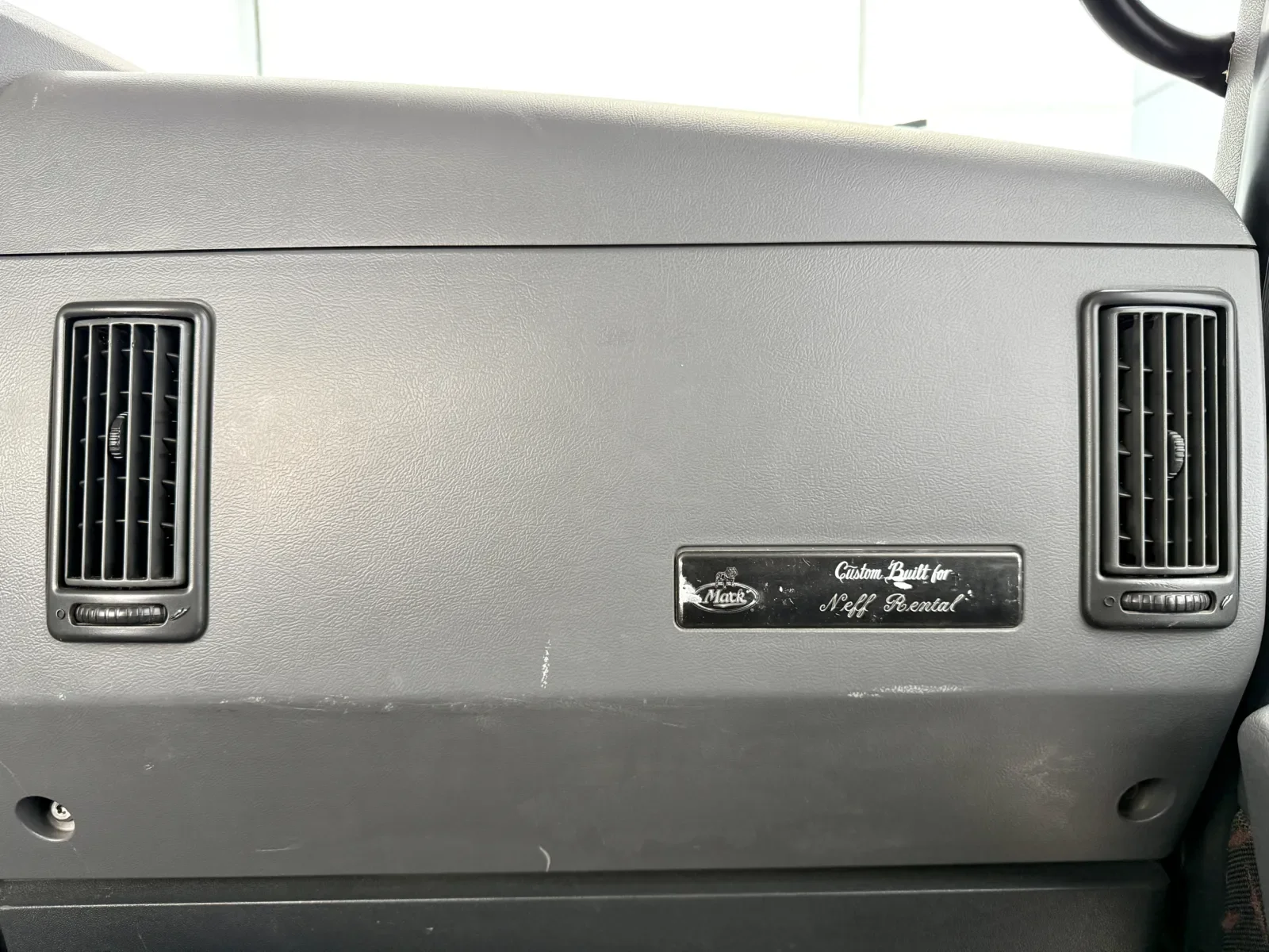 2013 Mack Pinnacle in New Lenox, IL — photo 19