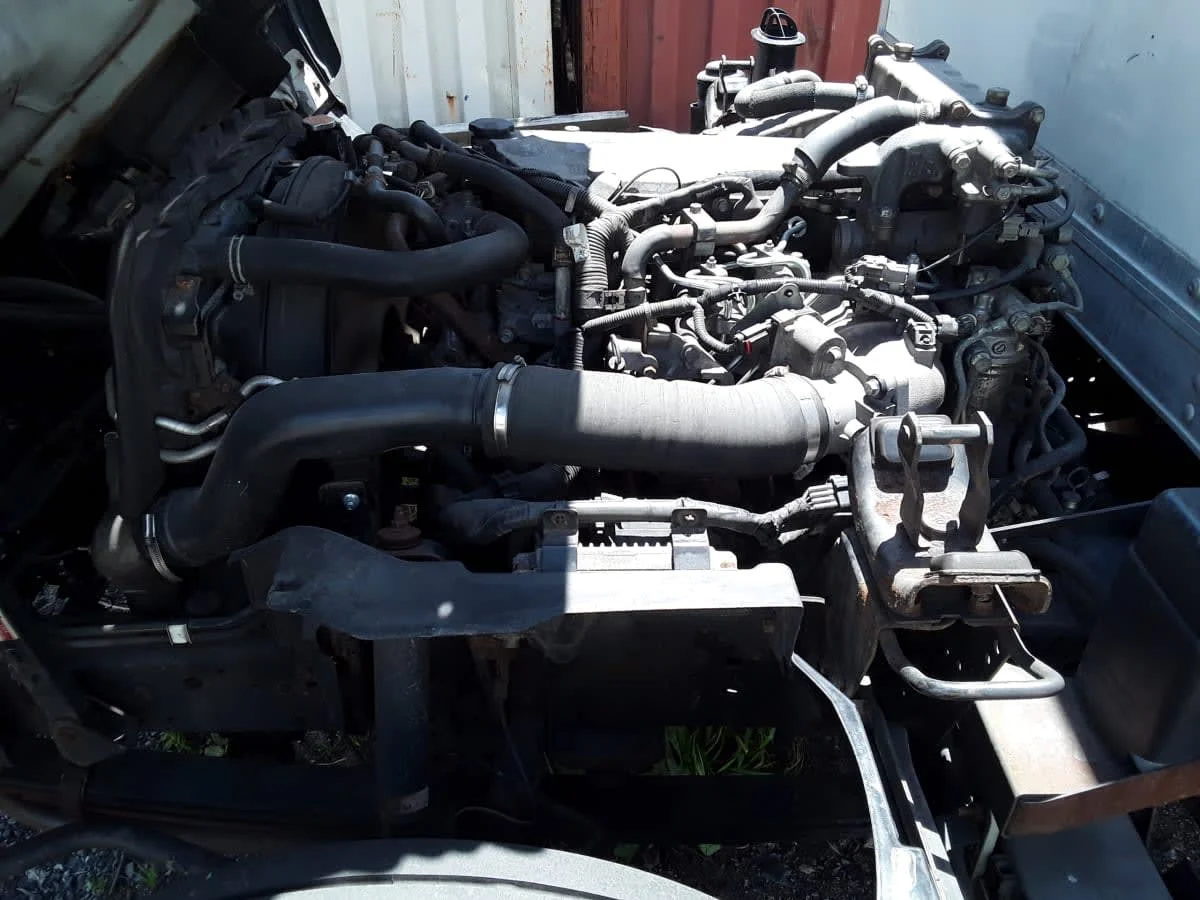 2019 Isuzu NRR - image 9