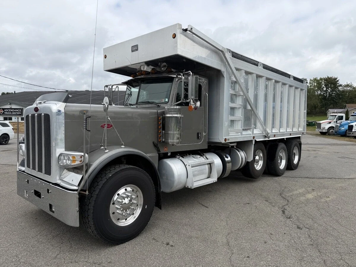 2022 Peterbilt in Clarion, PA