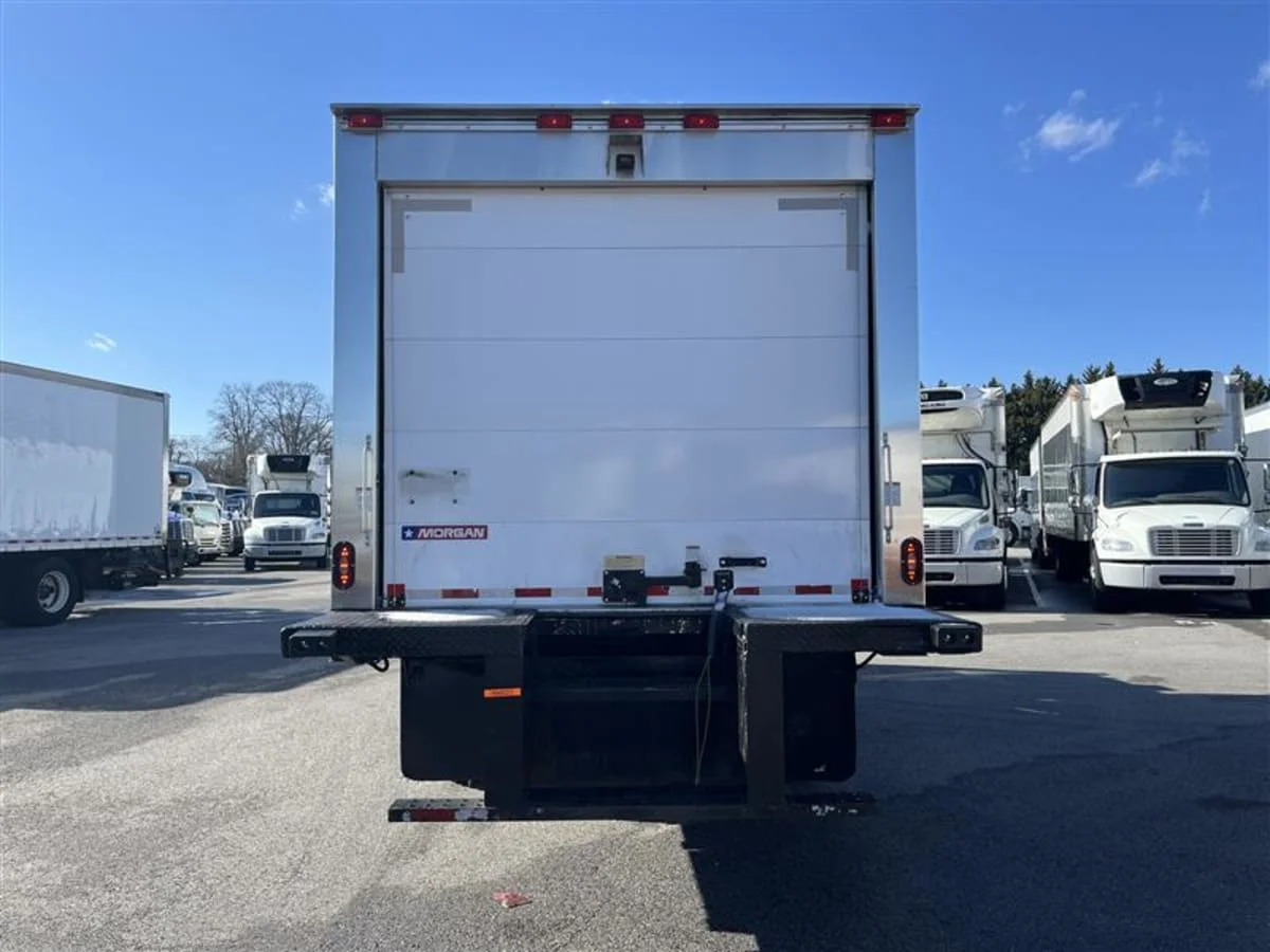 2019 Isuzu NQR in Beltsville, MD — photo 5