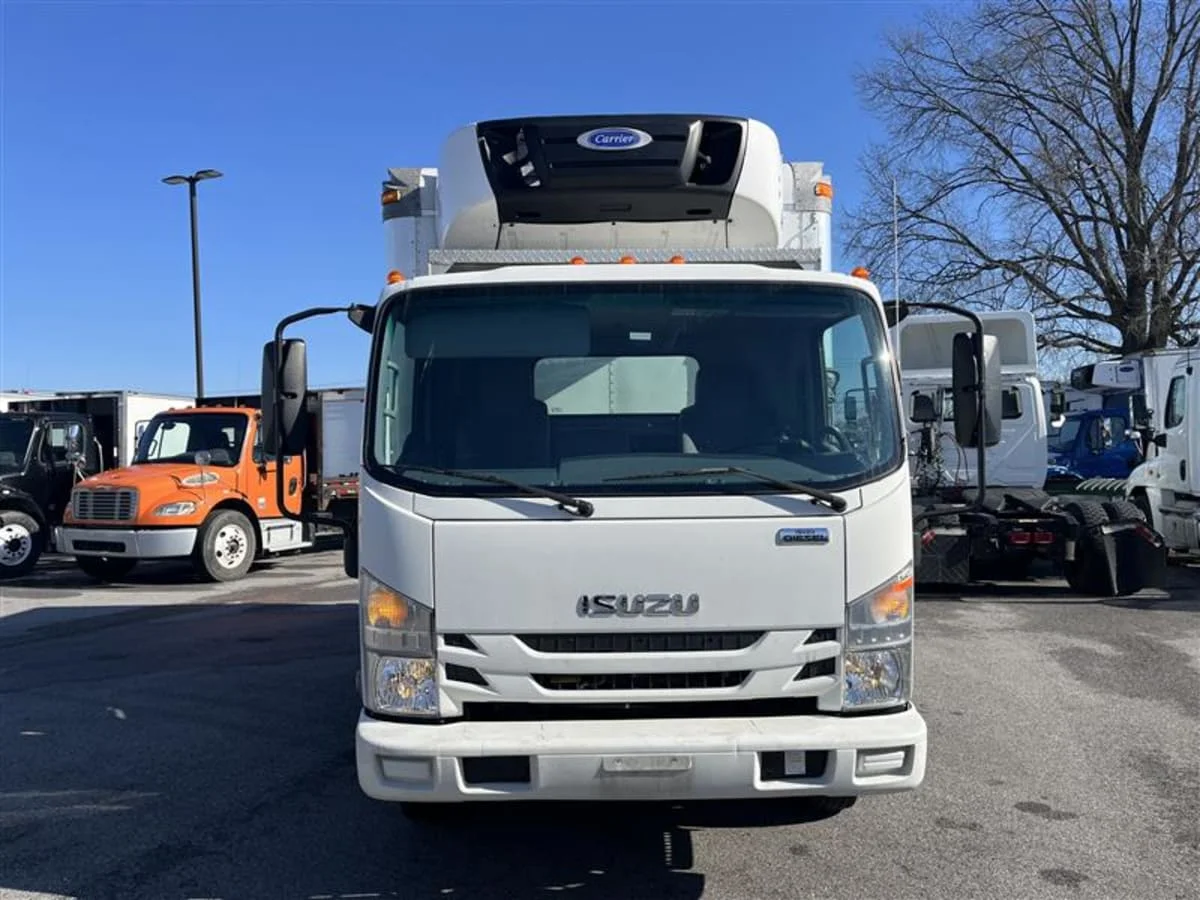 2019 Isuzu NQR - image 2