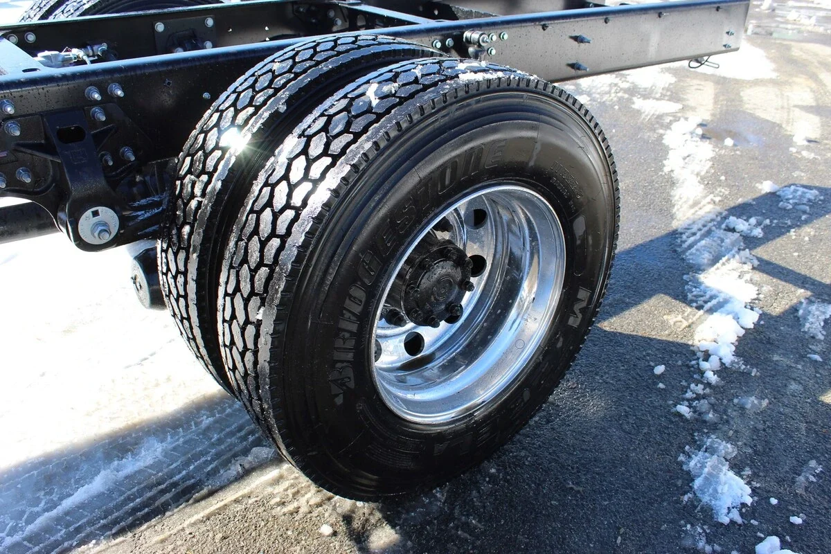 2025 Hino L6 - image 8