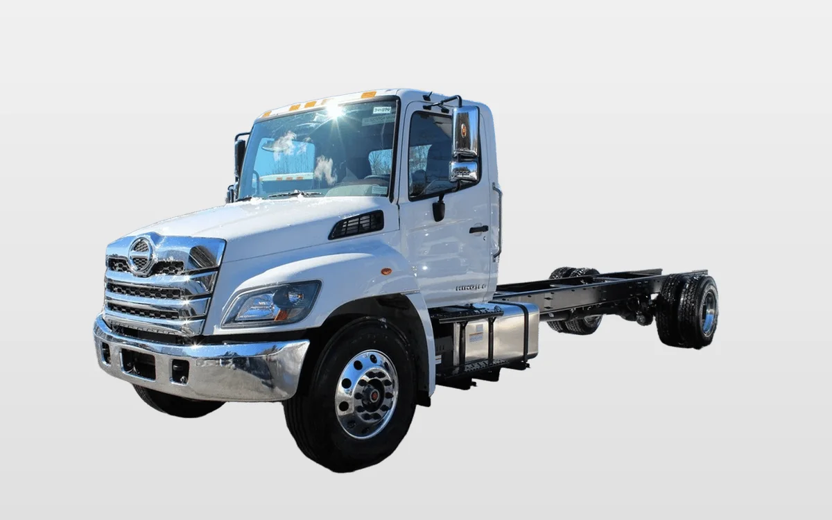 2025 Hino L6 - image 1