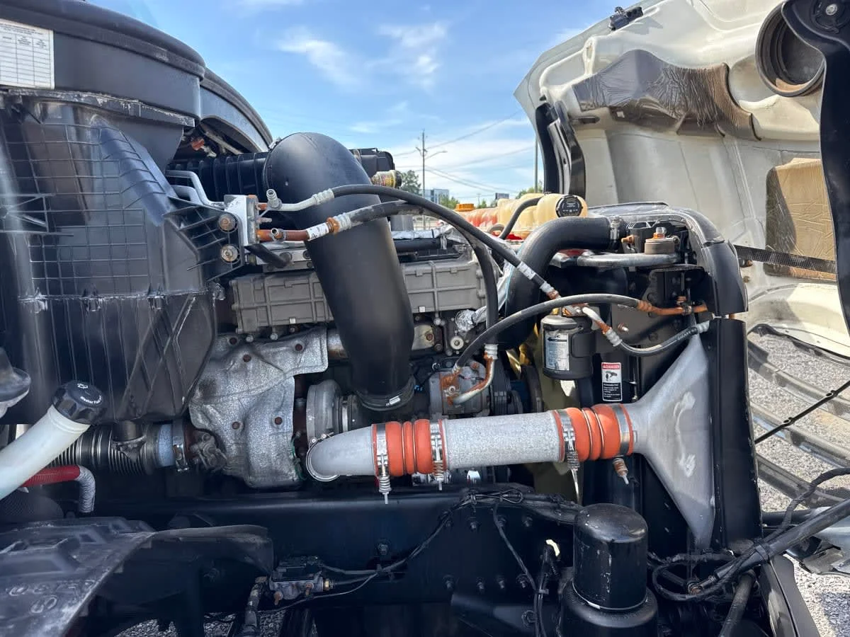 2019 Freightliner Cascadia in Birmingham, AL — photo 9