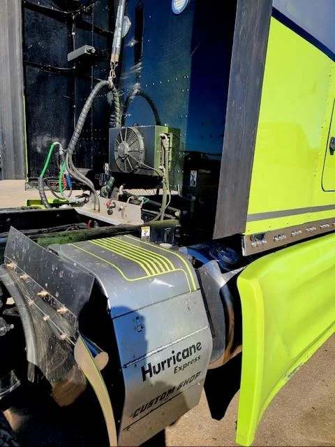 2022 Peterbilt 579 - image 12