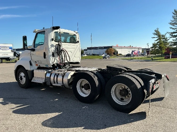 2018 International LT in Erlanger, KY — photo 5