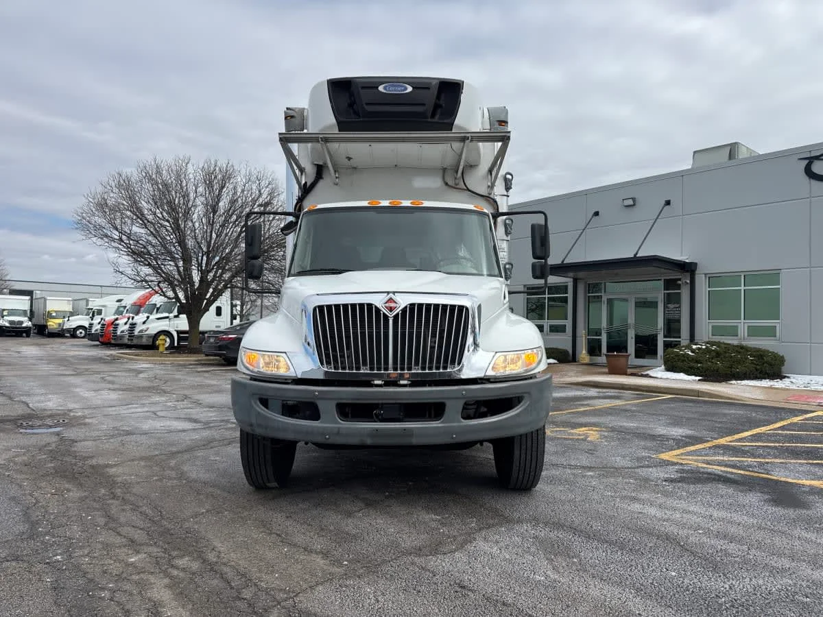 2019 International 4300 in Bolingbrook, IL — photo 2