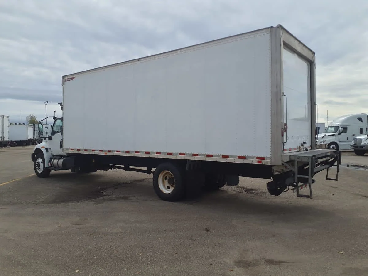 2019 International MV - image 6