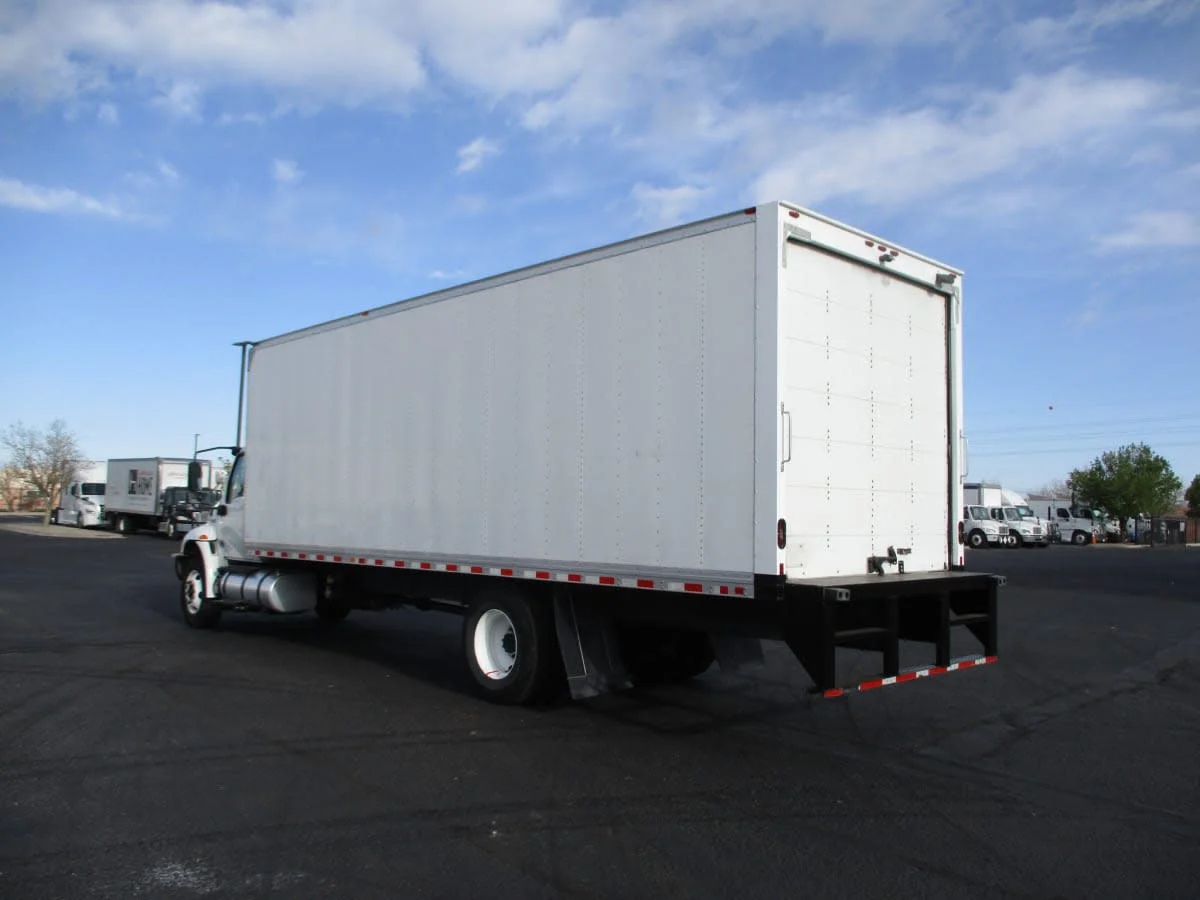 2020 International MV - image 6