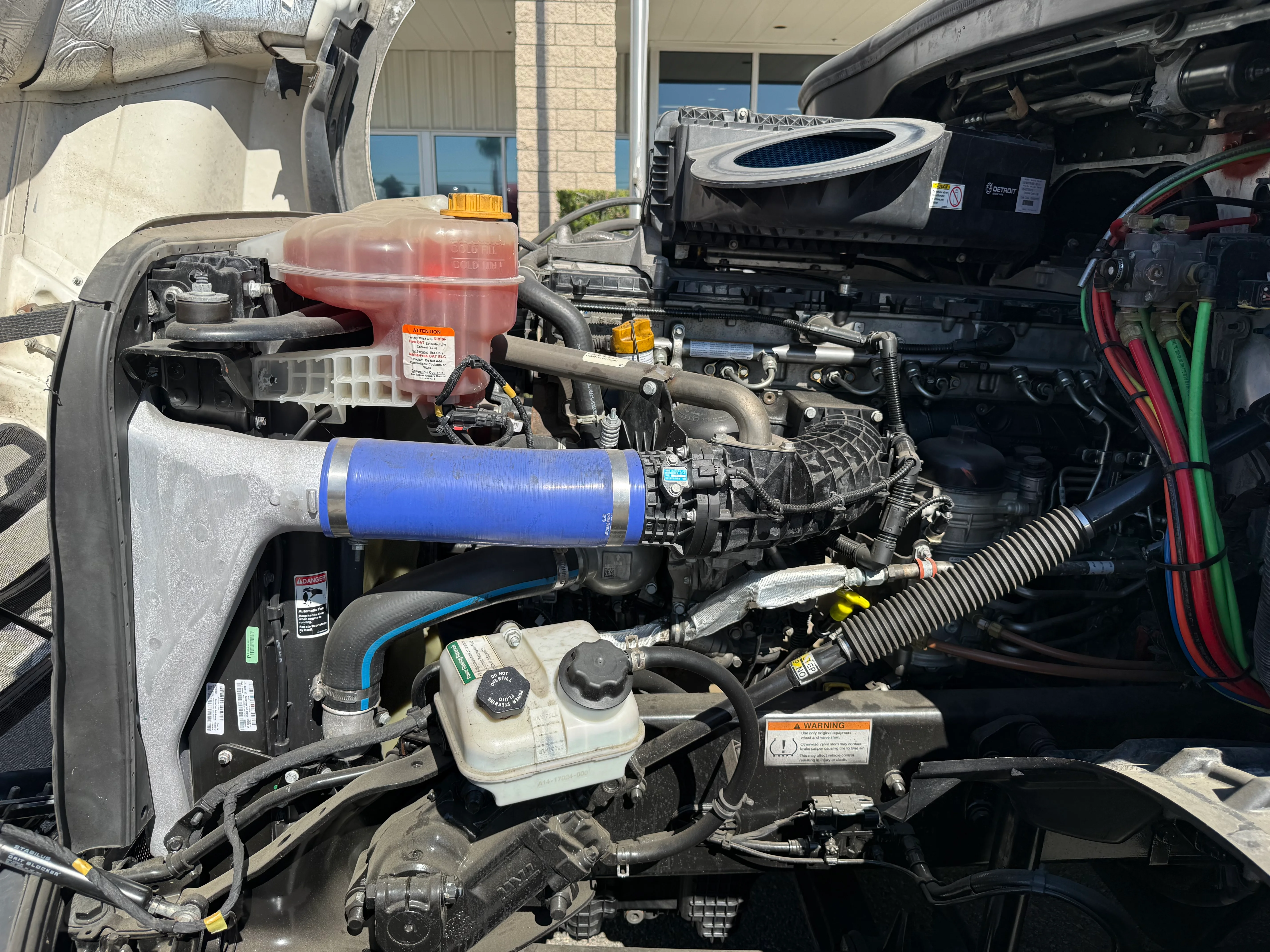 2023 Freightliner Cascadia in Selectrucks Fontana, CA — photo 11