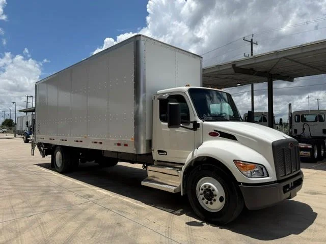2025 Peterbilt 536 — photo 9