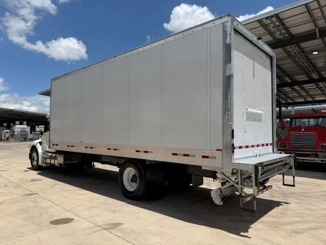 2025 Peterbilt 536 — photo 5