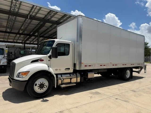 2025 Peterbilt 536 — photo 3