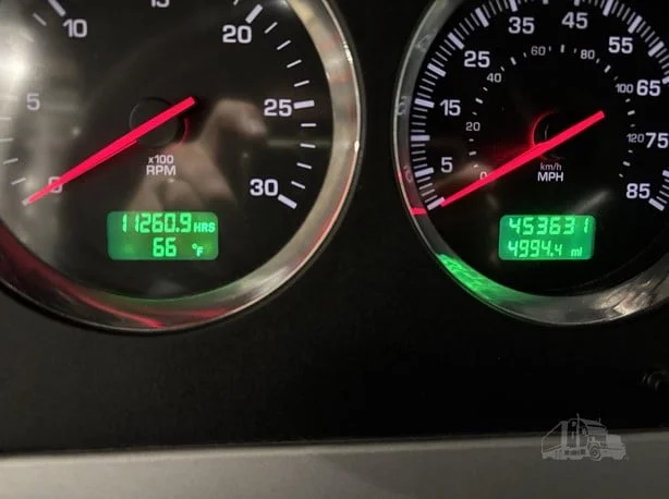 2012 Kenworth T800 - image 20