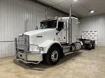 2012 Kenworth T800 - image 27