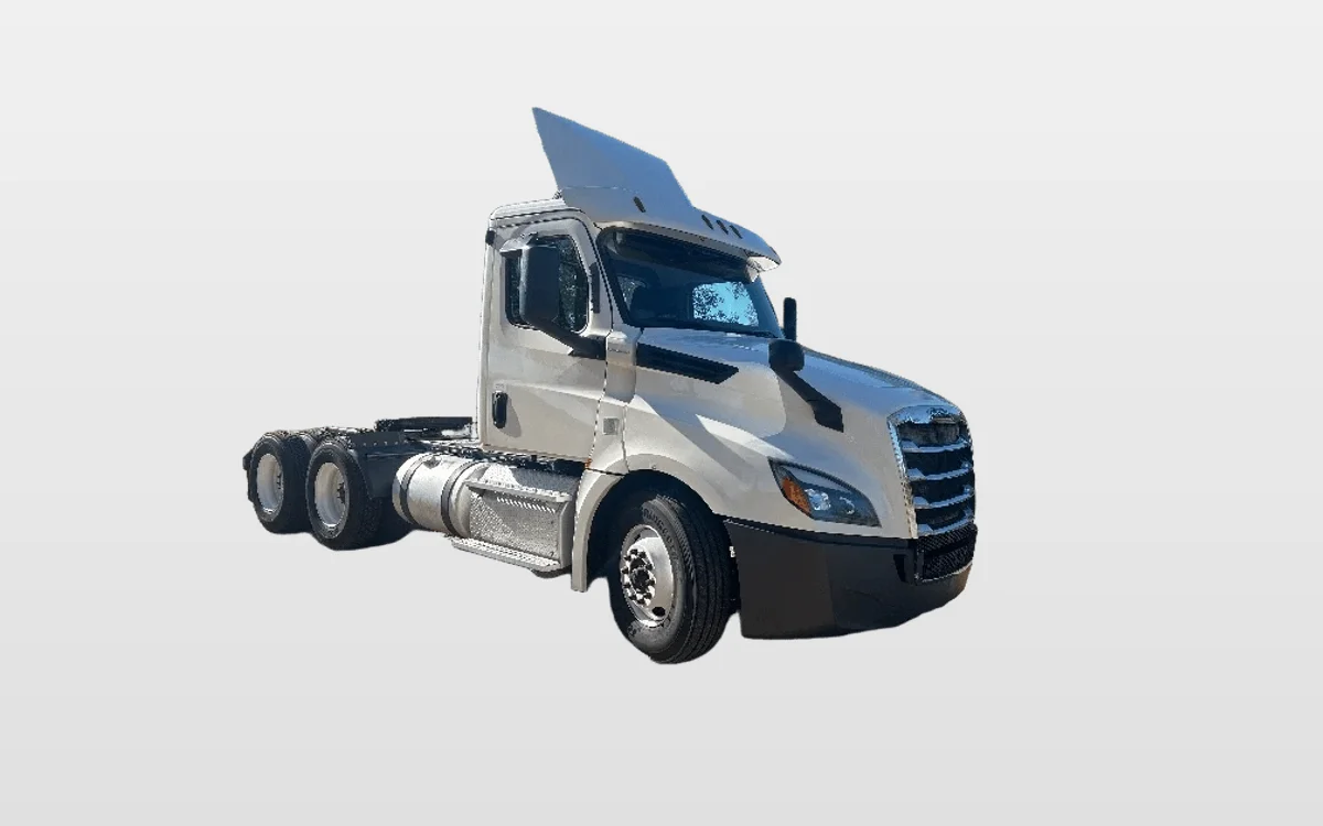 2019 Freightliner - image 1