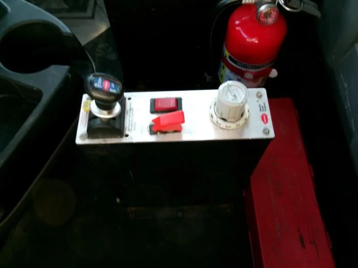 2023 International HX - image 9