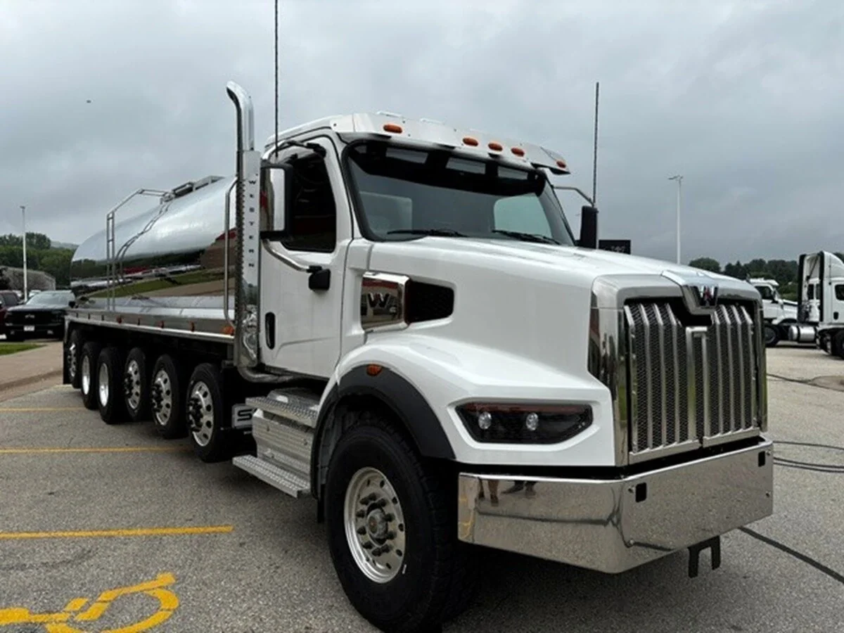 2026 Western Star 49X in La Crosse, WI — photo 3