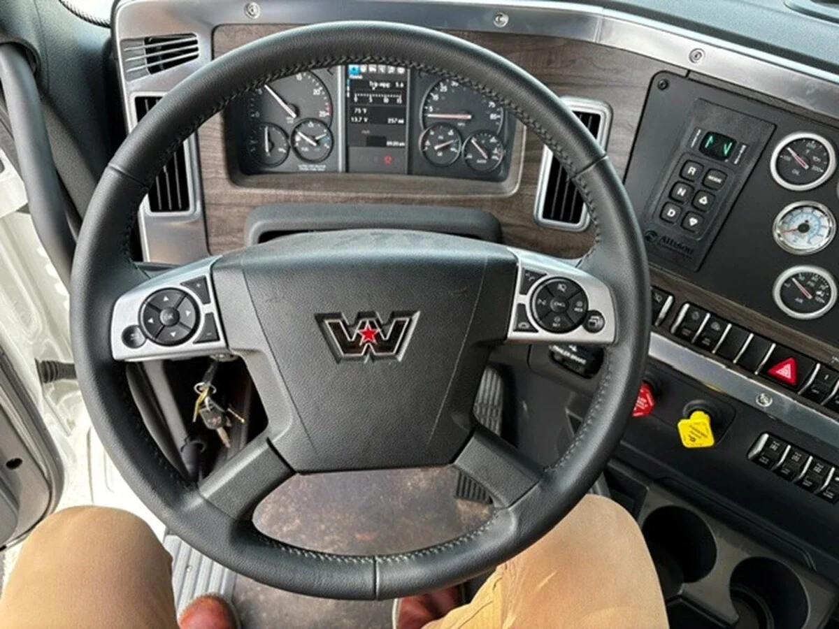 2026 Western Star 49X in La Crosse, WI — photo 17
