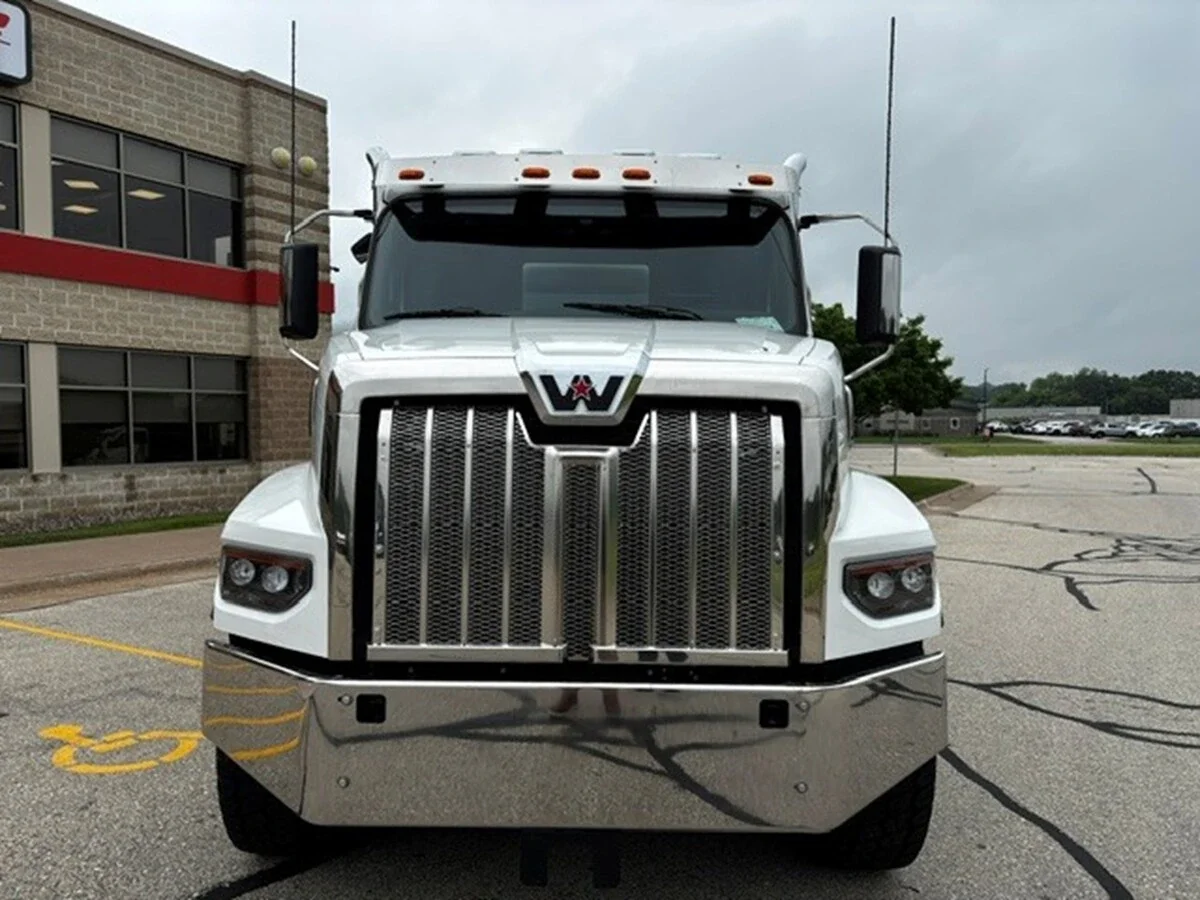 2026 Western Star 49X in La Crosse, WI — photo 2