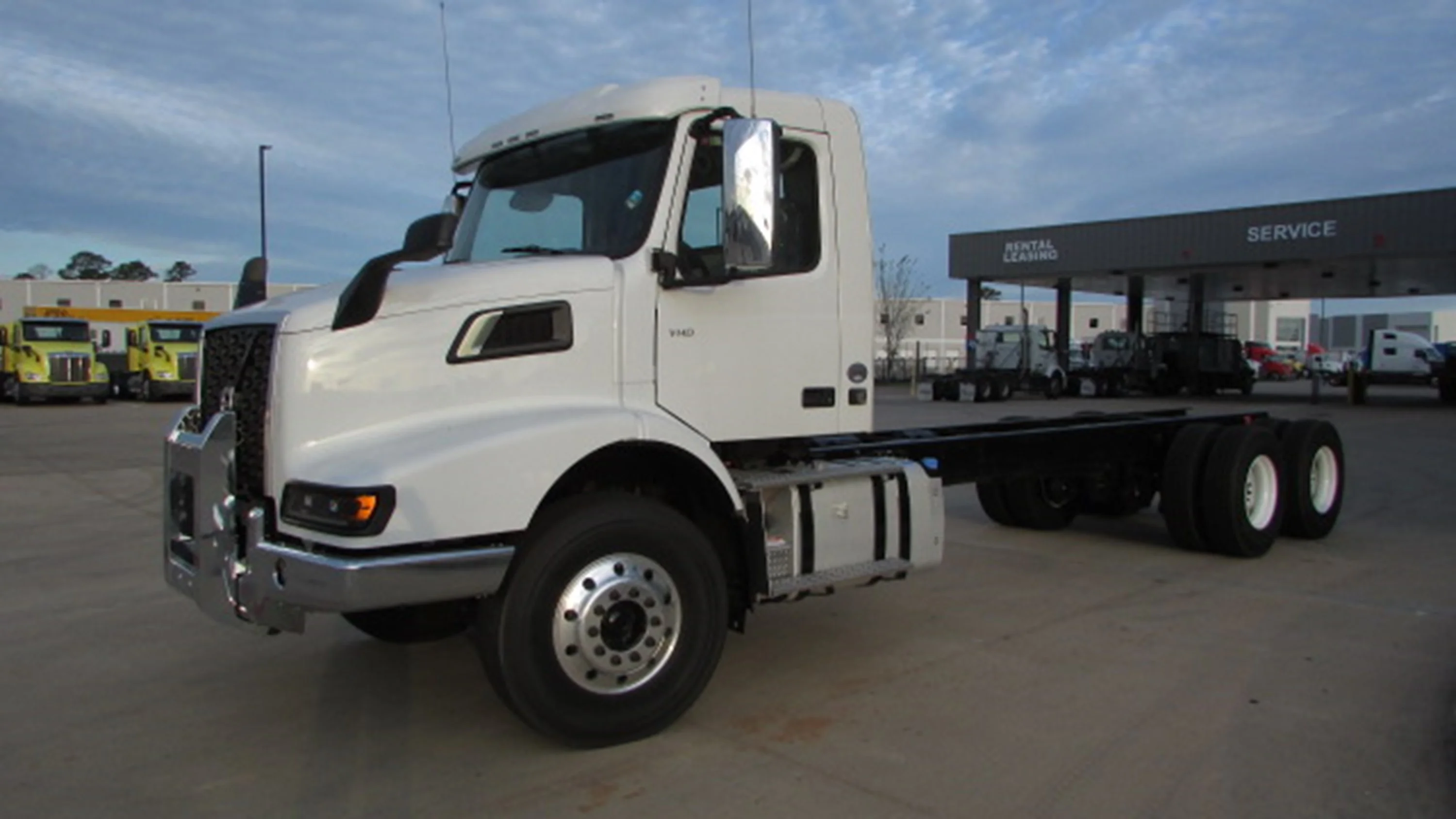 2025 Volvo VHD 300 in Houston, TX