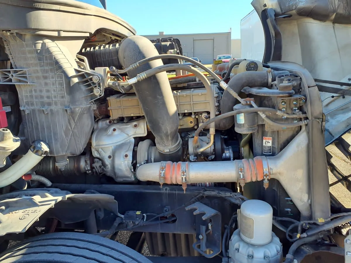 2019 Freightliner Cascadia in O'fallon, MO — photo 9
