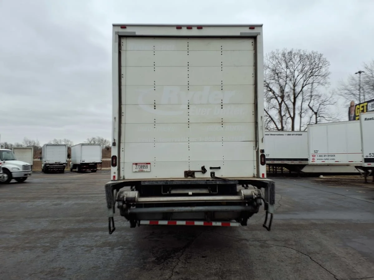 2019 Freightliner M2 106 - image 5