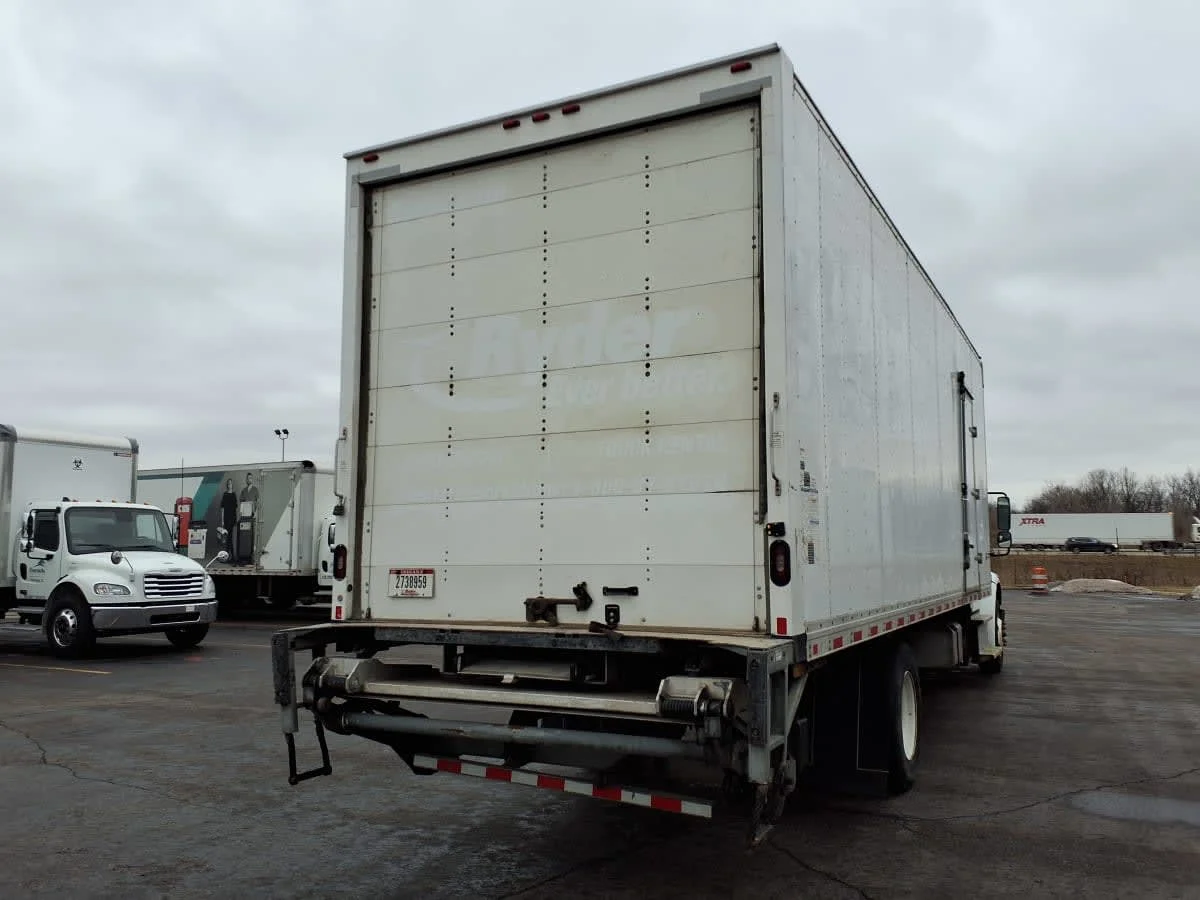 2019 Freightliner M2 106 in Taylor, MI — photo 4