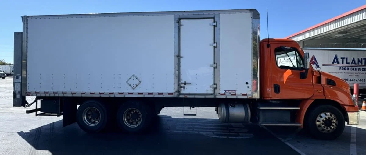 2018 Freightliner Cascadia - image 13