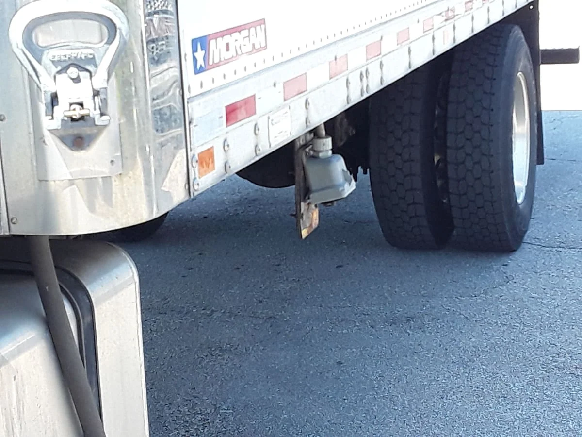 2018 Hino 268 - image 14