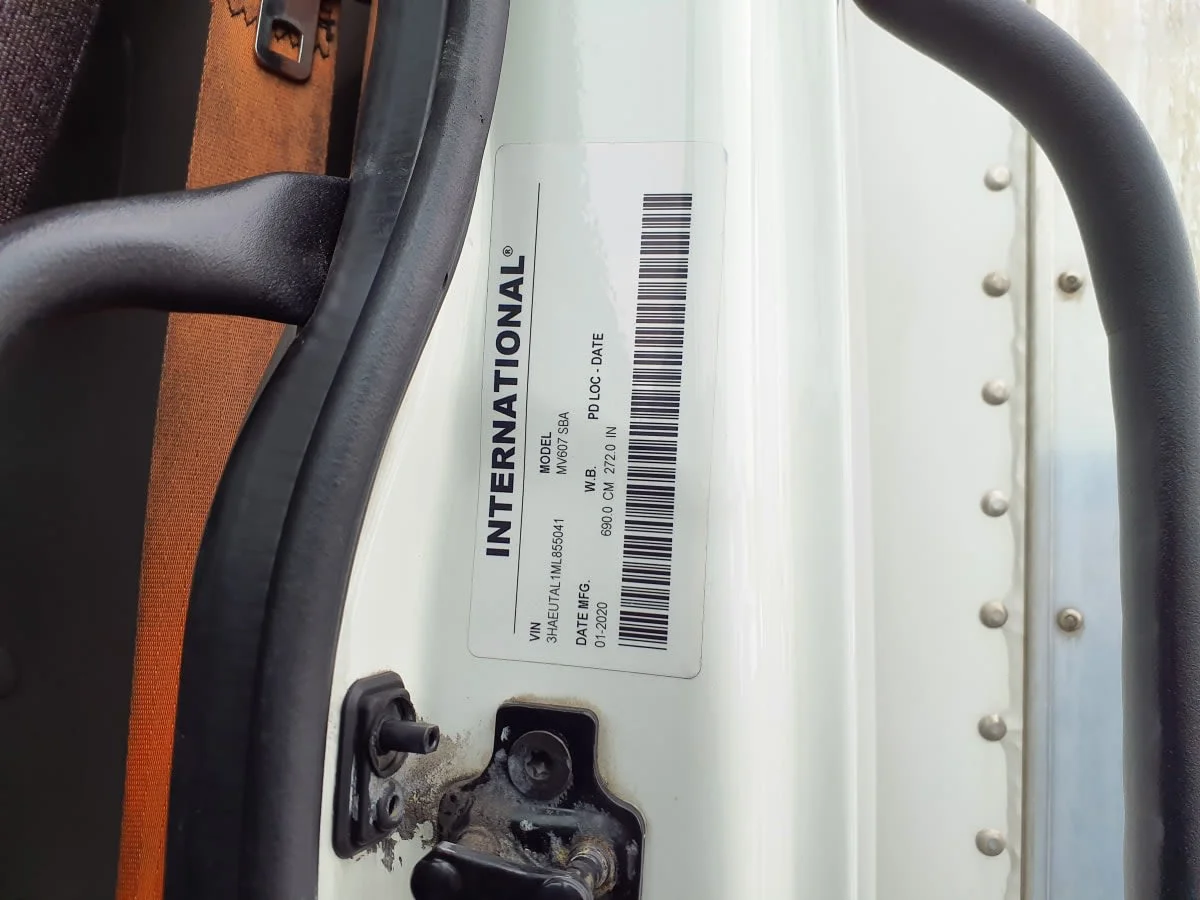 2021 International MV - image 11