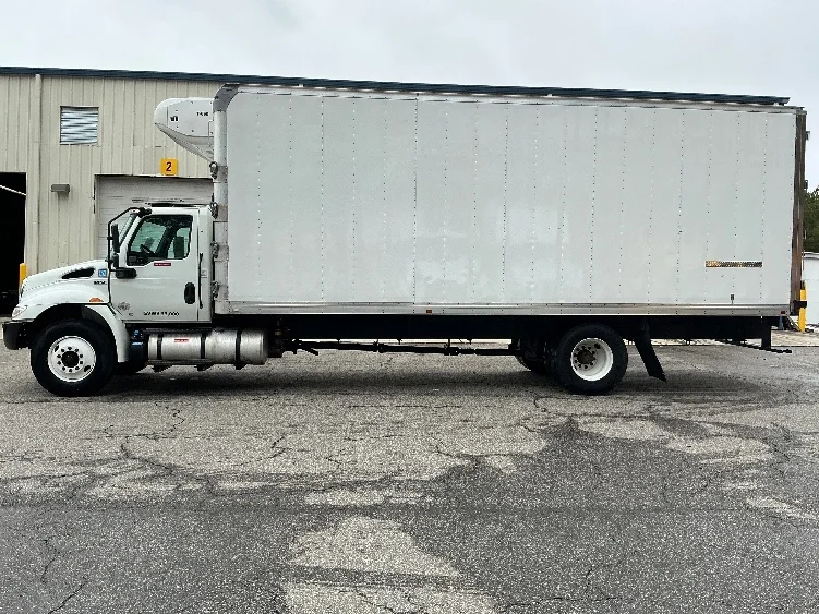 2021 International MV - image 4