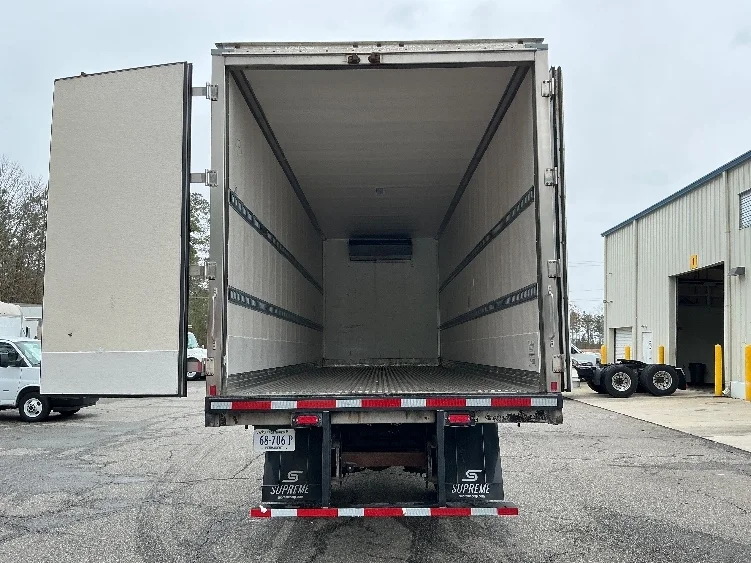 2021 International MV - image 9