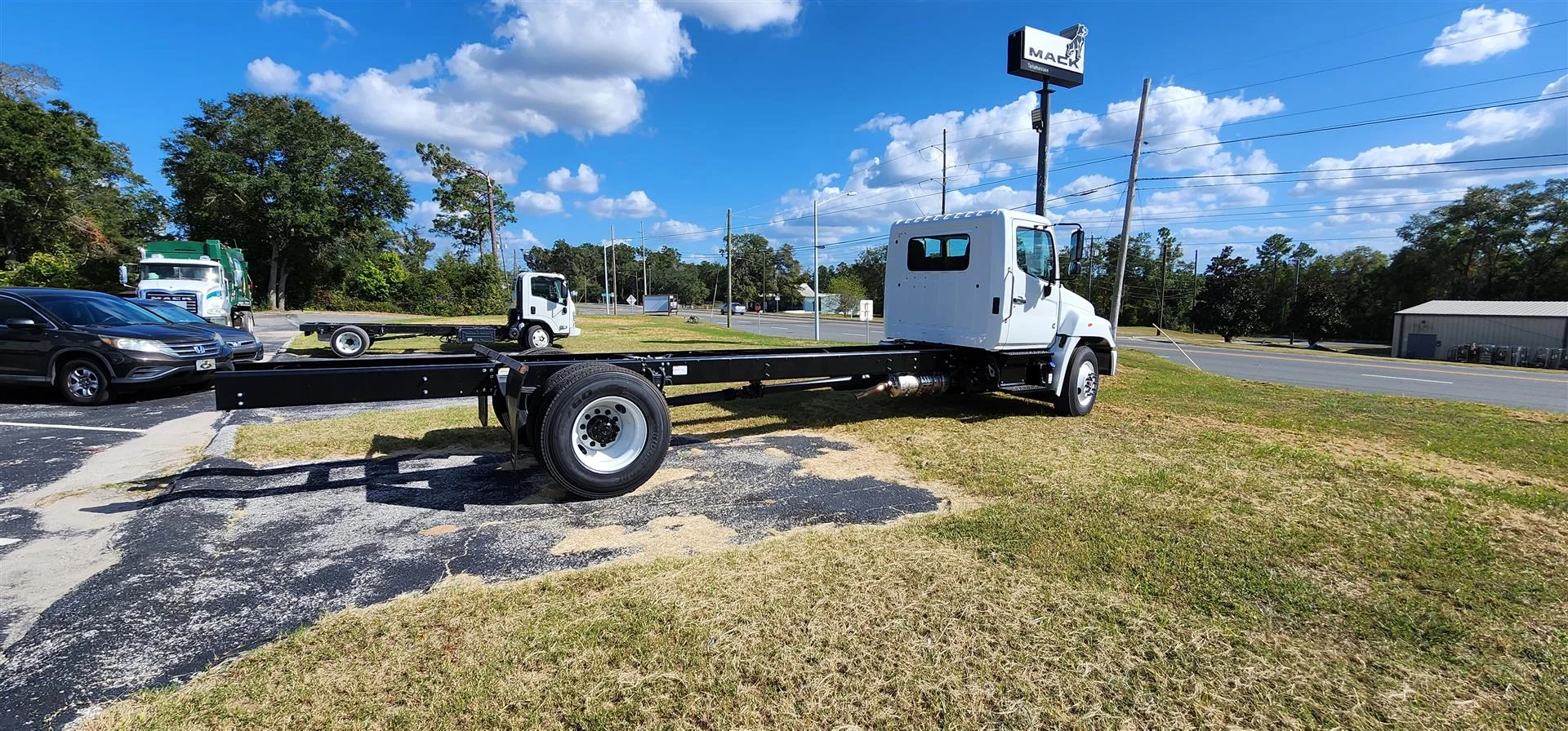 2025 Hino L7 in Tallahassee, FL — photo 7