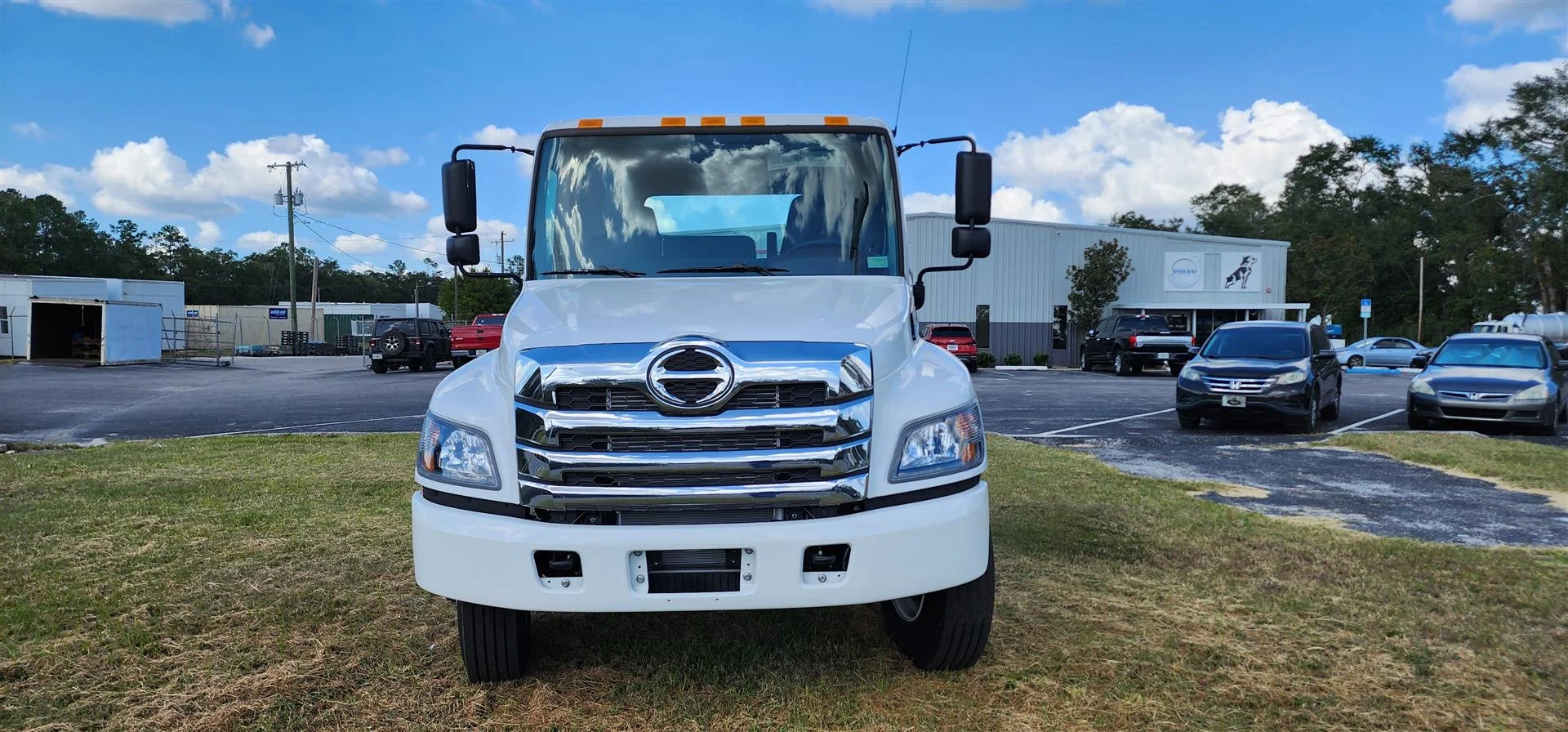 2025 Hino L7 in Tallahassee, FL — photo 5