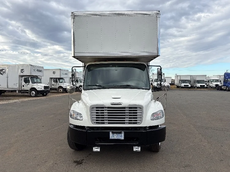 2020 Freightliner M2 106 - image 2