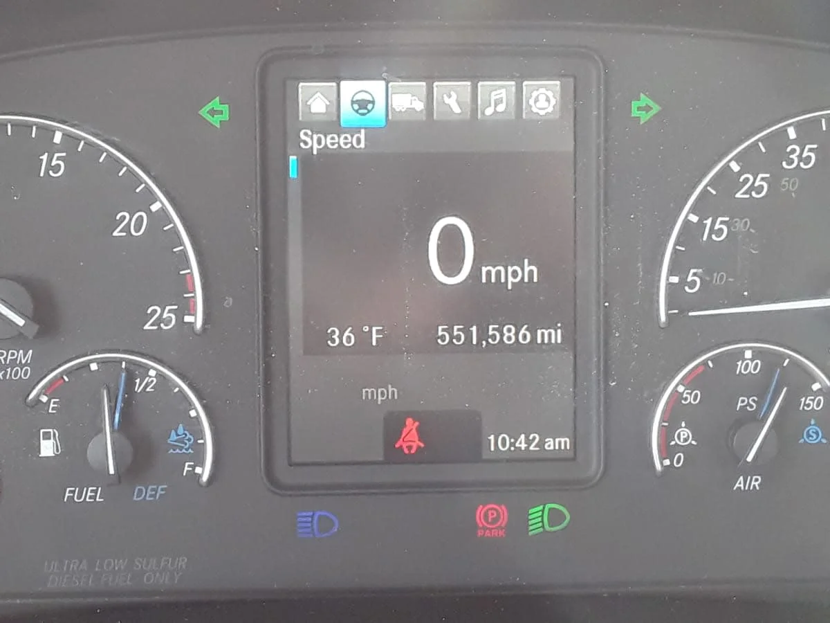 2020 Freightliner Cascadia - image 10