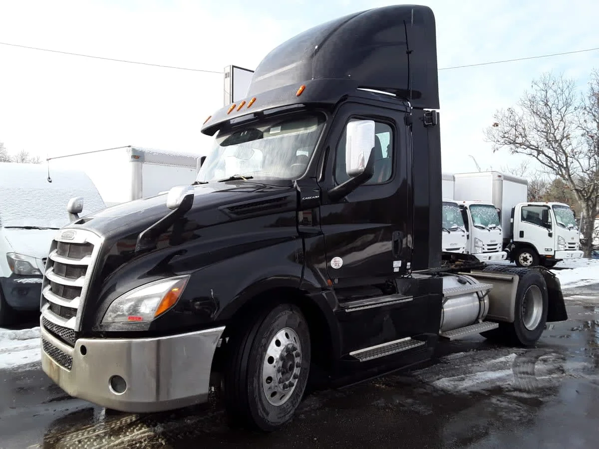 2020 Freightliner Cascadia in Salisbury, MA