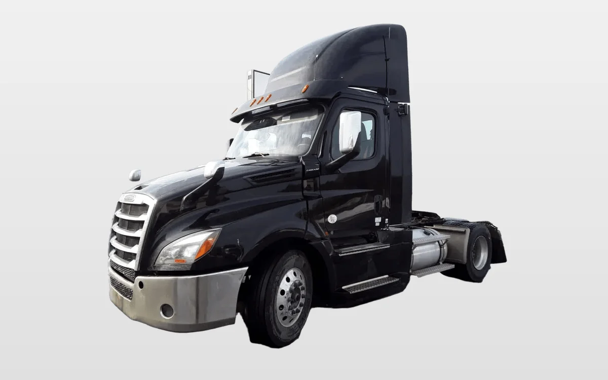 2020 Freightliner Cascadia - image 1