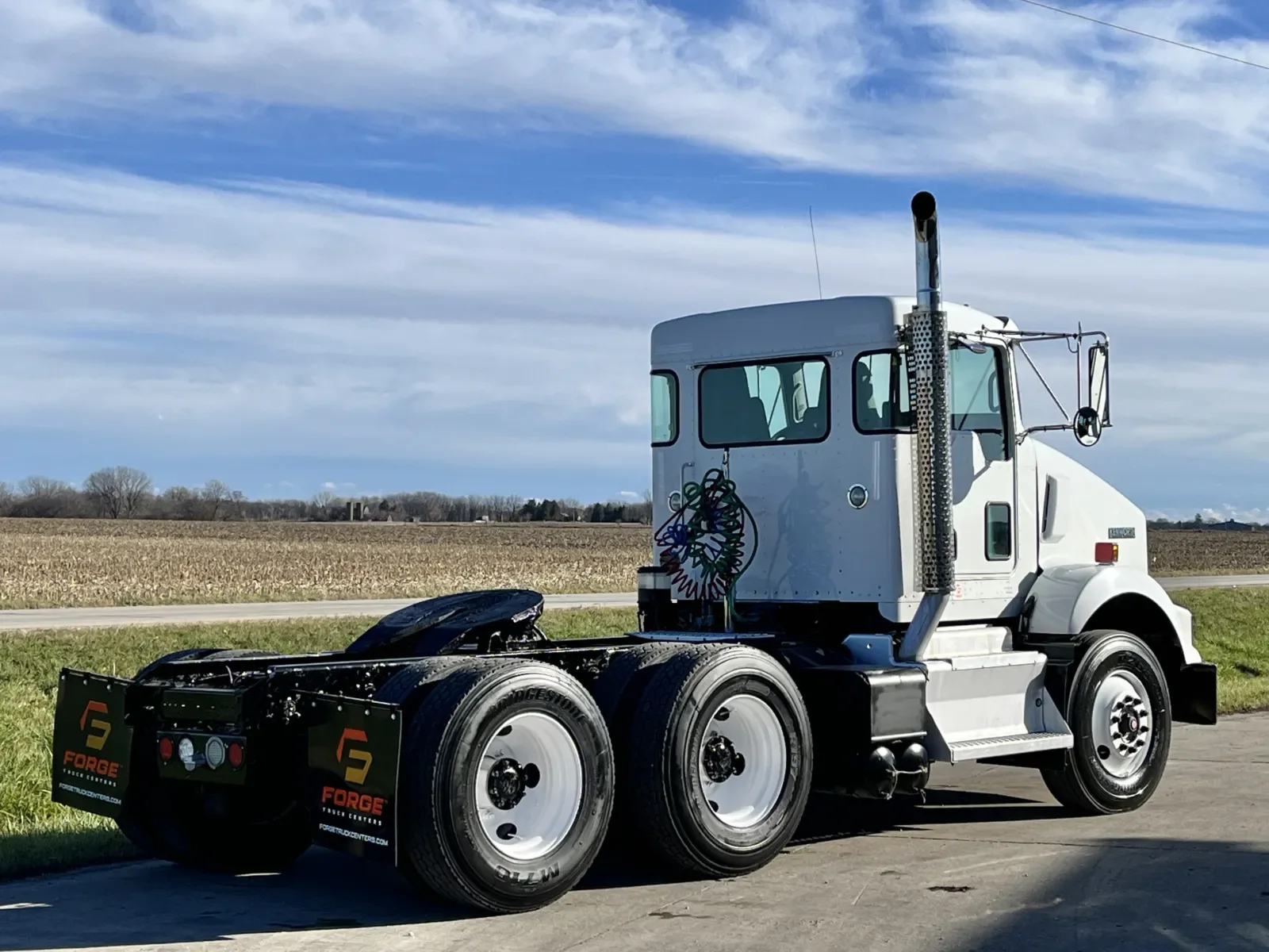 2011 Kenworth T800 - image 5