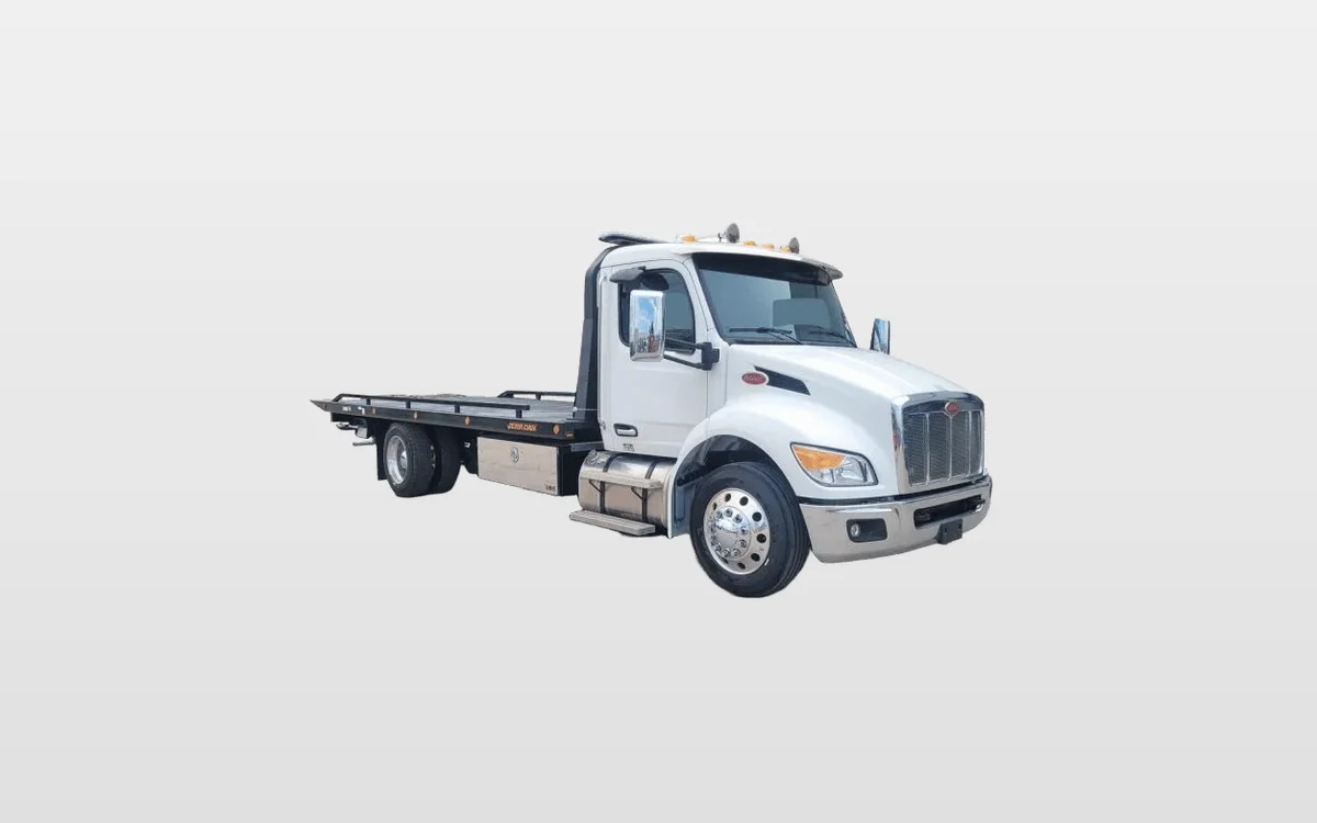 2025 Peterbilt 536 - image 1