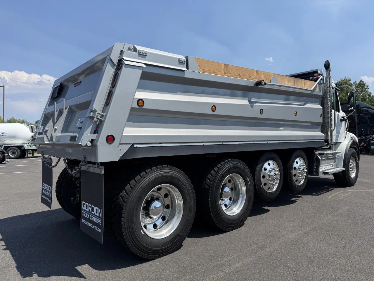 2025 Western Star 47X in Ridgefield, WA — photo 7