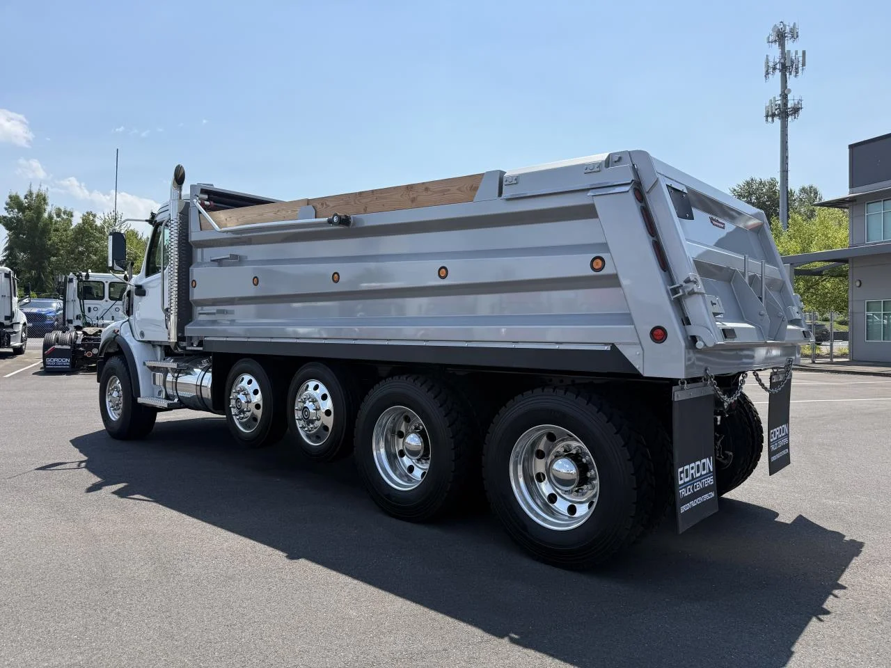 2025 Western Star 47X in Ridgefield, WA — photo 5
