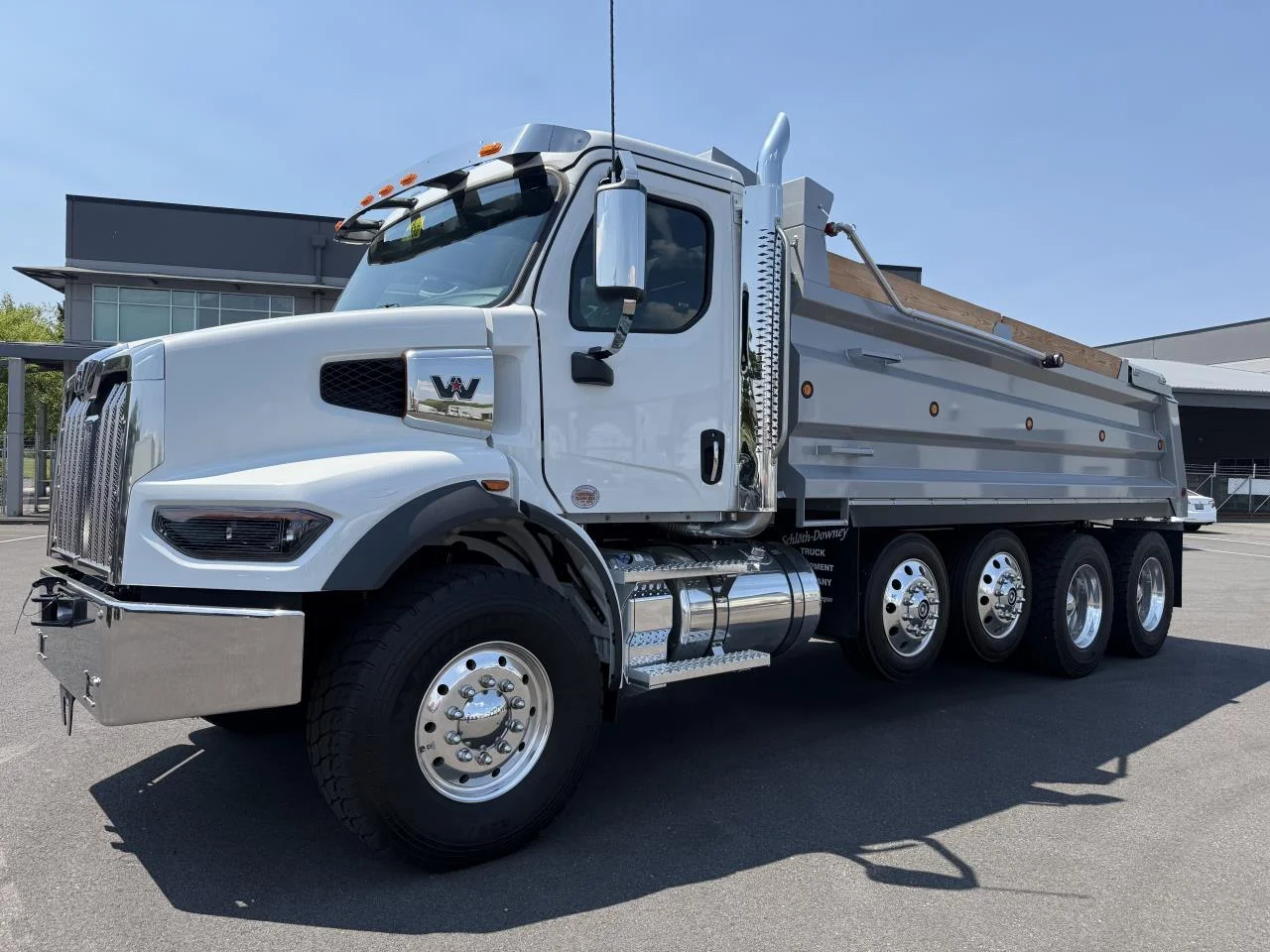 2025 Western Star 47X in Ridgefield, WA — photo 3