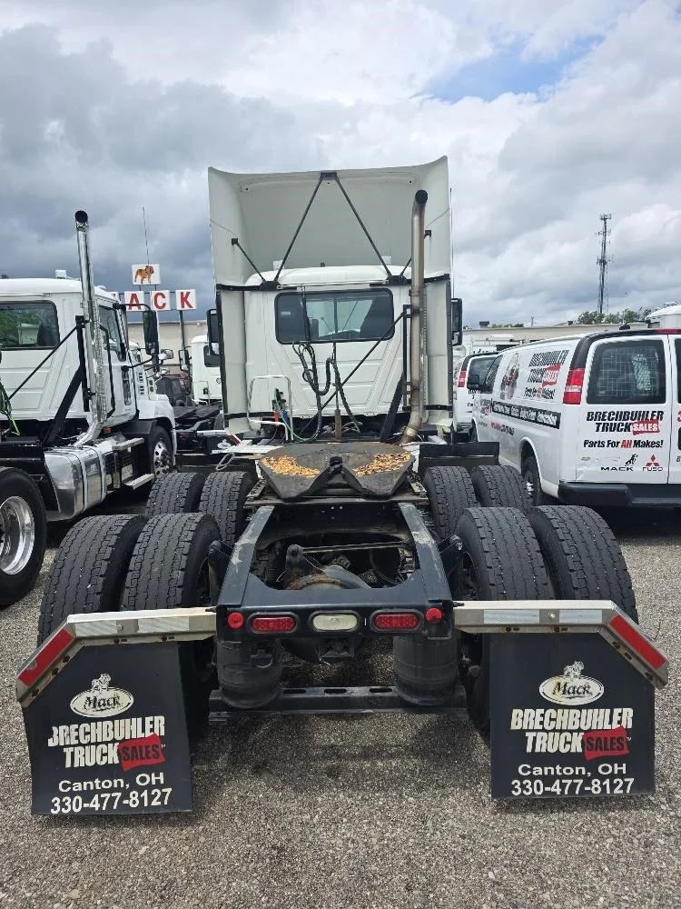 2020 Mack Anthem — photo 6