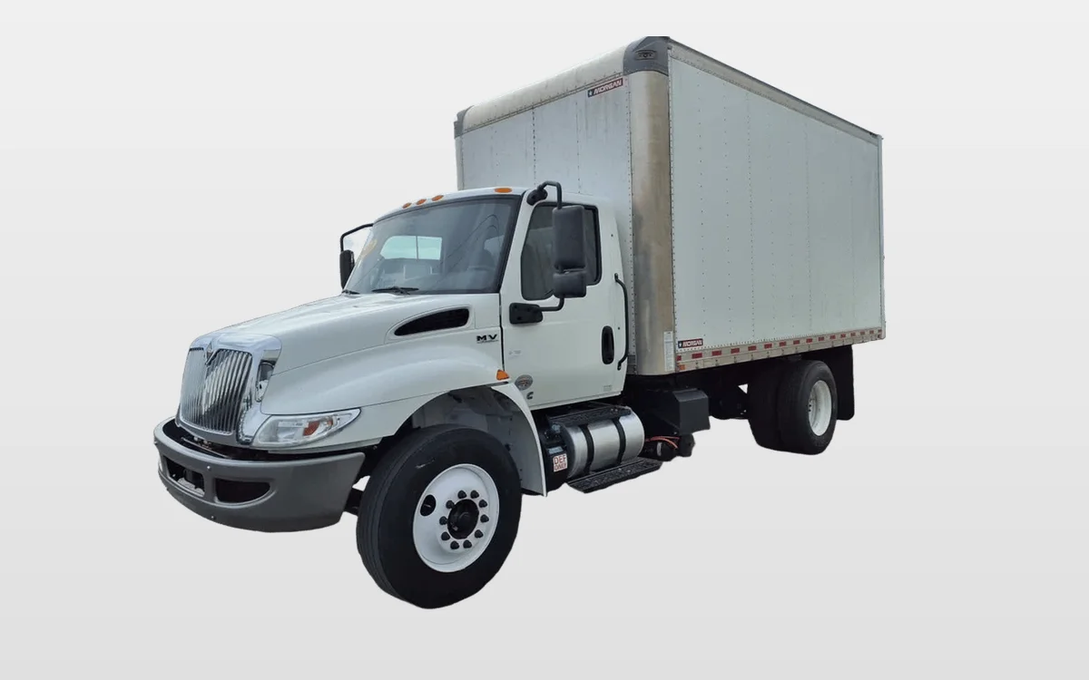 2022 International MV - image 1