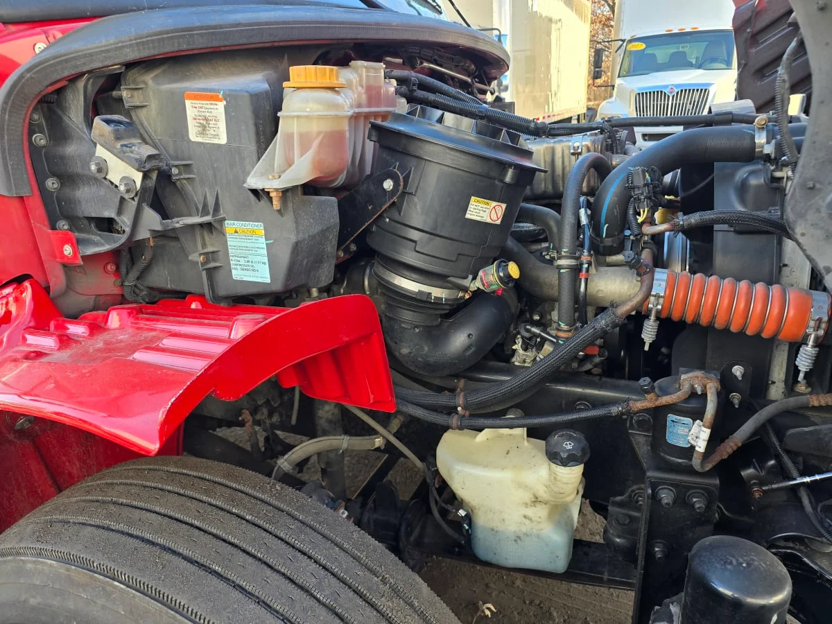 2019 Freightliner M2 106 - image 10