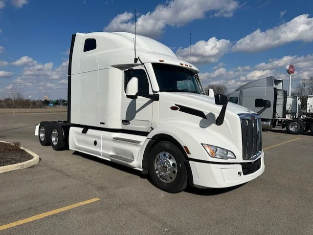 2024 Peterbilt 579 - image 7
