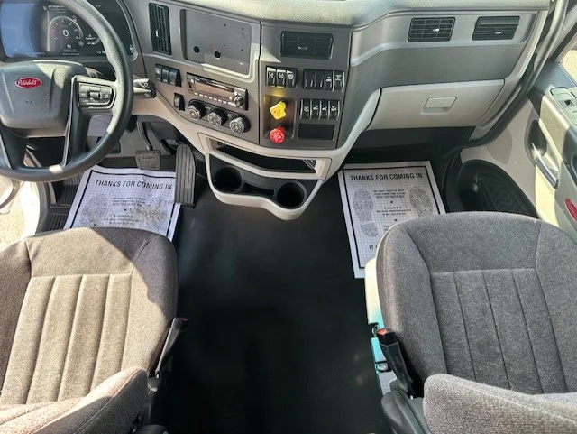 2024 Peterbilt 579 - image 12