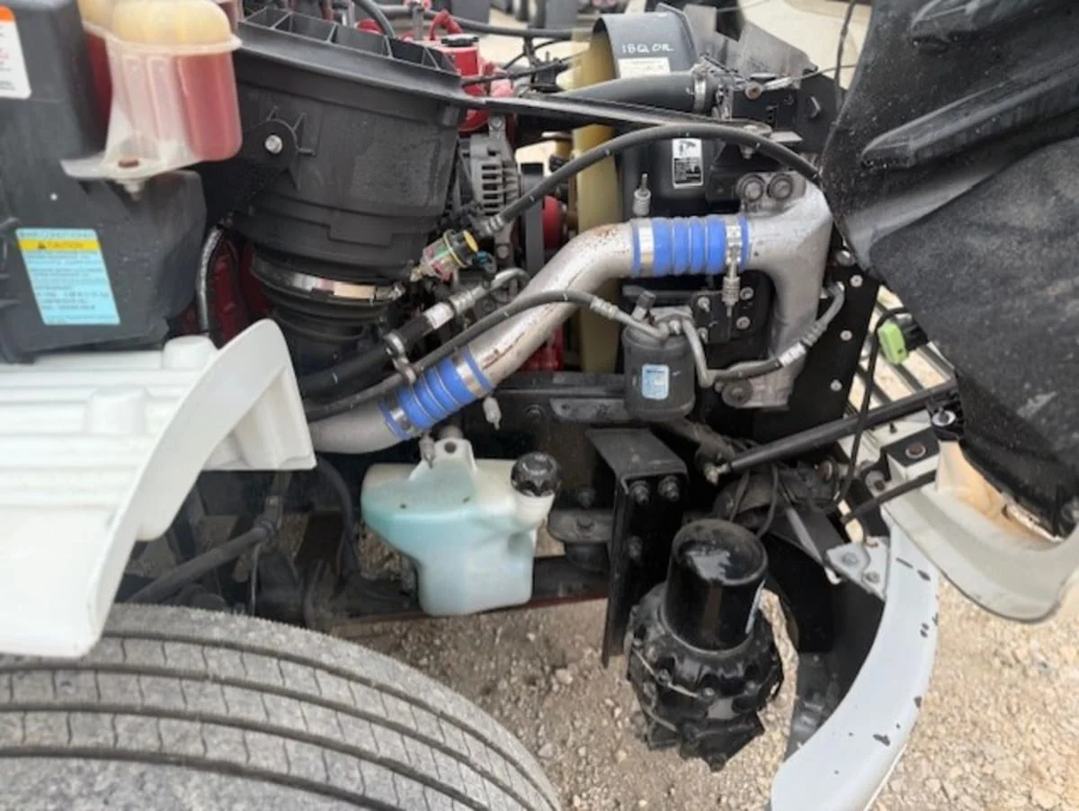 2018 Freightliner M2 106 - image 12